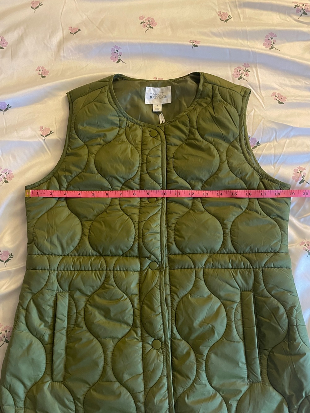 Market & Spruce | Quilted Olive Green Sleeveless Vest | Women’s Vest | NWT - Picture 9 of 14